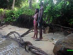 Beleza negra na praia de Kribi