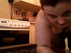 Grote kont MILF op cam