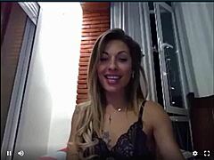 Naomi Burnings spettacolo webcam piccante