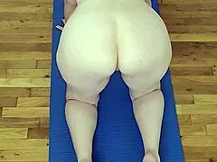 stroke hard to milf's naked yoga poses big tits ass flexing