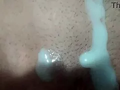 भांजे ने चाची पत्नी की शेव्ड चूत में क्रीमपाई डालकर वर्जिनिटी तोड़ी रफ