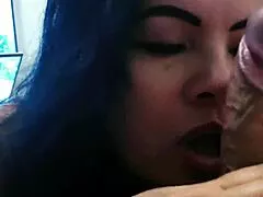 Entregador recibe boquete y goza en boca de milla santiago sin camisinha