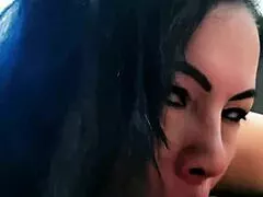 Entregador recibe boquete y goza en boca de milla santiago sin camisinha