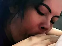 Entregador recibe boquete y goza en boca de milla santiago sin camisinha