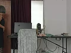 omg i peeked on stepsis showering and she slapped me into bed fuck 😳🍑