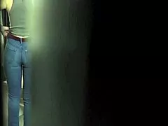 damn, that tight panty line peeking through her work jeans is killing me