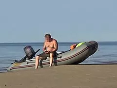 Boatman Pounds Hot Tourist's Curvy Big Ass Outdoors on Beach