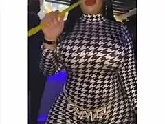 voyeur spies on milf's huge erotic ass shaking seductively