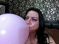oh god my satin balloon fetish makes me pop barefoot 😩