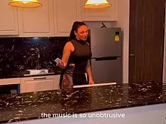 i spot curvy milf sans panties, she drops to suck cock then bends for doggystyle creampie part 1