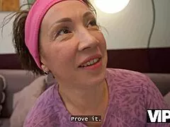 vip4k. experienced mommy shows why she does it better than anyone else in hardcore action