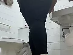wanna know how that bathroom quickie left my ebony pussy dripping cum?