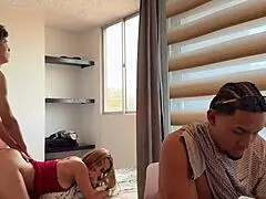 mi amigo no sabe que me cojo a su mujer colombiana tan rico