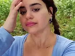 Exhibitionist Milf Flashes Big Boobs Invites Stranger Groping