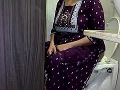 Jija Ji Catches Arushi Peeing She Shows Pussy And Ass