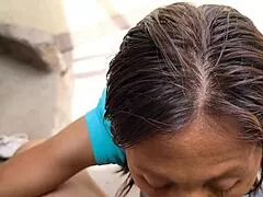 quieres ver como esta madre soltera puta se deja coger doggystyle?