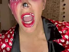 Milf Slut Destroys XXL Pussy Solo Webcam