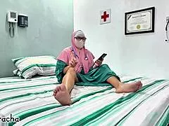 doctor sneaks live call with secret boyfriend during break on hospital duty