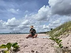 Curvy milf sneaks hairy pussy flashes on crowded public beach