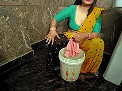 mami's craving that huge bhanja load in the bathroom... desi slut gets pounded hard