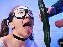 Did my friend trick me into first sloppy facefuck?