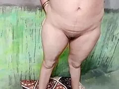 Boyfriend pounds Janvibhabhi missionary style standing for screaming first-time moans