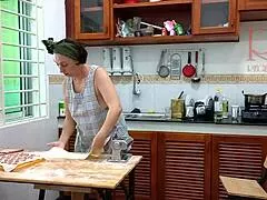 Hey, wanna watch Regina Noir cook naked as nudist maid?