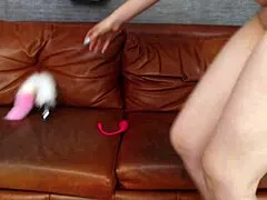 colombiana, show that big ass and natural tits in sensual webcam spank