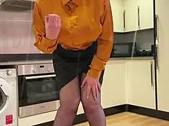 PVC SWEATY GODDESS FEEDS YOU HER DRIPPING PUSSY AND MAKES YOU WORSHIP