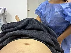 masajista lets me grope her huge ass real video