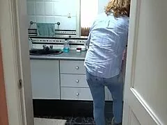 stepmother pulls on jeans so i cum on her ass after i masturbate