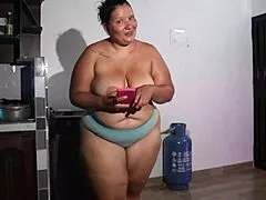 hot chica spots delivery guy and pulls him inside for wild kitchen sex romp