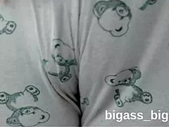 Wow! Sexy young bbw milf fingers juicy cameltoe pussy in homemade pajamas solo!