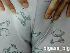 BEAUTIFUL BBW TEEN RUBS CAMELTOE IN PAJAMAS!