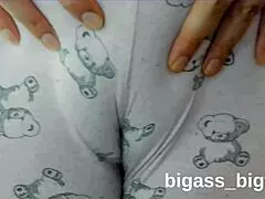 BEAUTIFUL BBW TEEN RUBS CAMELTOE IN PAJAMAS!