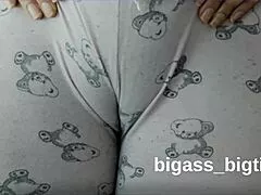 camel toe rub in pajamas shows off bbw pussy