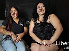bbw mama verga en glory hole las deja llenas de saliva