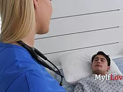 Doctor vanessa cage fixes spine with hot sex