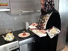 Big Ass Muslim Stepmom Takes Bbc Stepson In Taboo Fuck