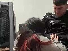 Pendeja argentina chupándola toda