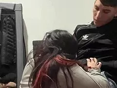 Pendeja argentina chupándola toda