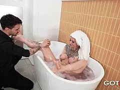 got mum a milf with big tits fucked anal and squirts