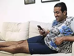 Esposa viaja e marido contrata milf stripper