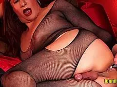 Big Ass Tranny Milf With Cute Buttplug