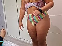 Maid teases with huge ass after wife leaves