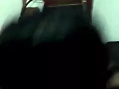 morena novinha dando na frente do marido
