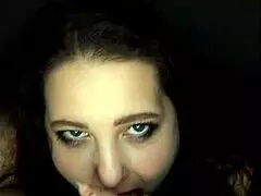 Tina Redangel narra su aventura casera de milf curvilínea