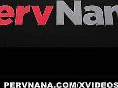 我停不下来猛干继祖母的巨大奶子