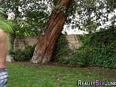 milf busty pornstar o bagă tare