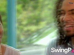 Hej, hoćeš da vidiš vrući svindžer par kako se zagreva u softkor akciji?